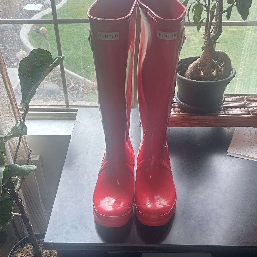Hunter Glossy Rain Boots